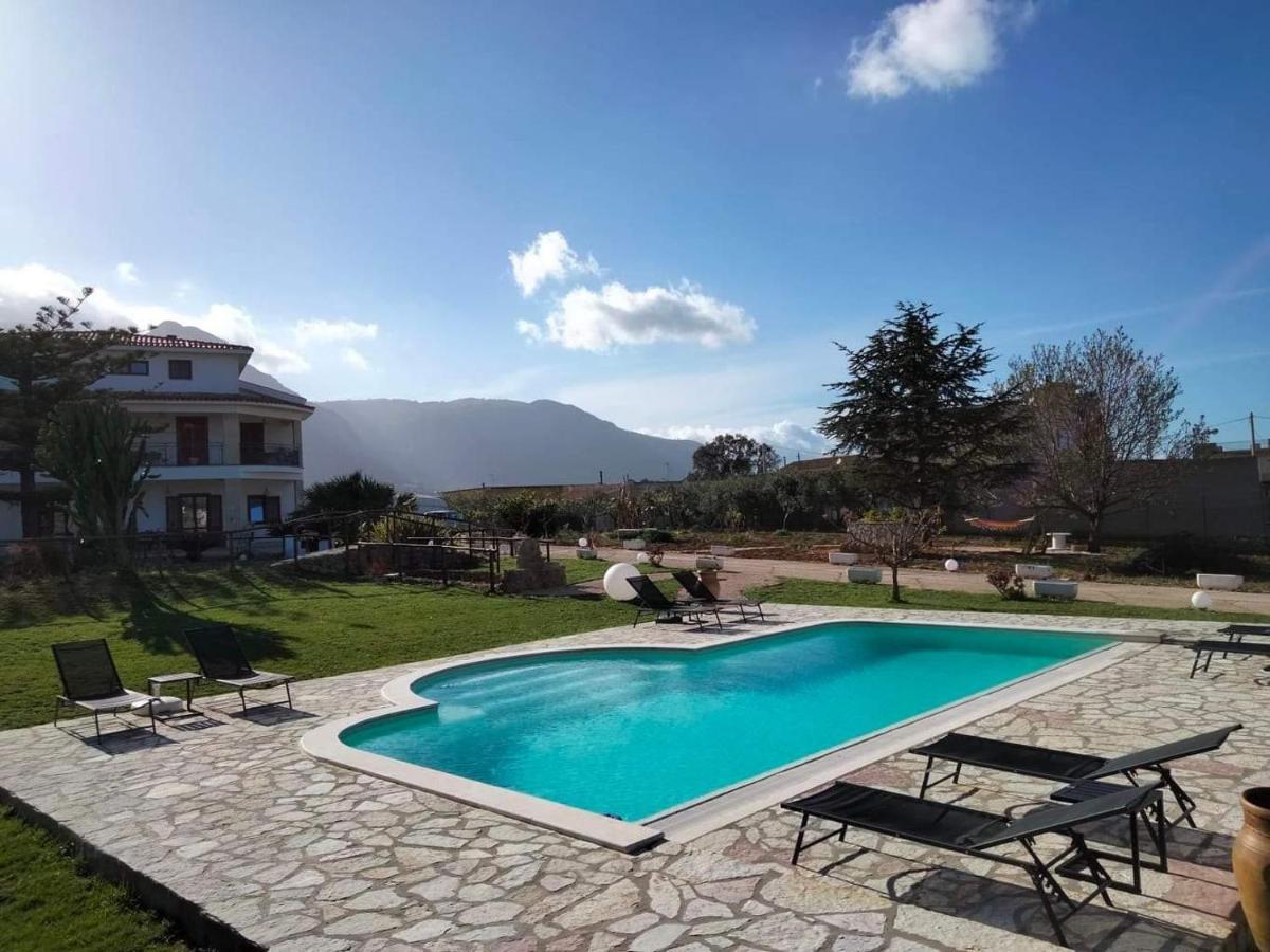 Villa Michelangelo Castellammare del Golfo Exteriör bild